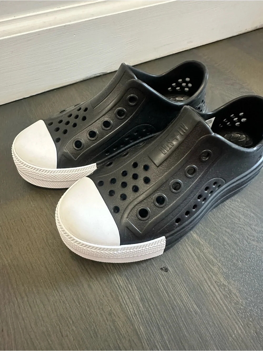 Converse summer shoe, new